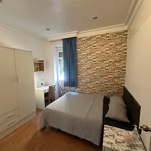 Habitación En Piso Compartido En Capital Apartamento Málaga